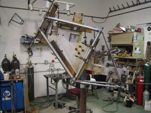 時(shí)代的烙印 北美手工鋼架元老品牌與選煤設(shè)備的跨世紀(jì)捆綁拍賣